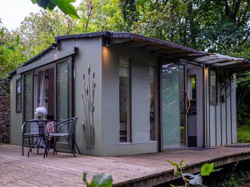 Begelly Ski Chalet | The Cwtch - Woodland cabin with country views!