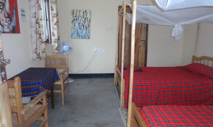 Kasese Cabin | The Elephant home
