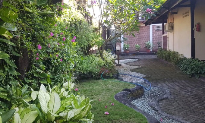 Senggigi Hotel | The Ellen Hotel by ecommerceloka
