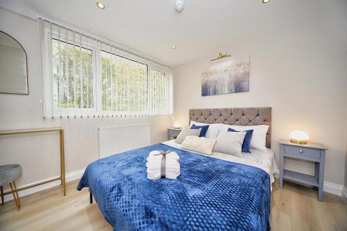 Luton House | The Falcons Nest All Ensuite Self Check In And Out Luton Airport