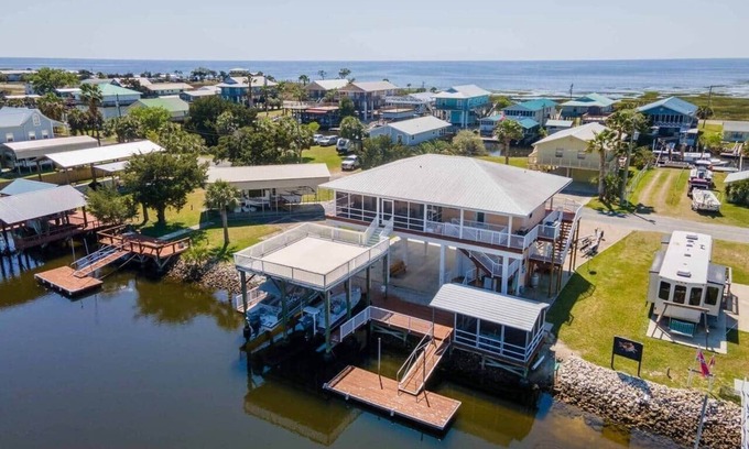 Keaton Beach House | The Flamingo House at Keaton Beach
