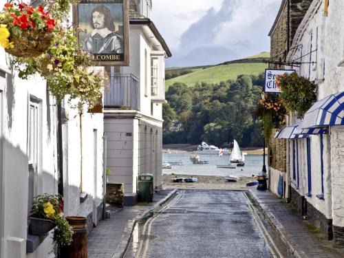 Salcombe Hotel | The Fortescue Inn Salcombe