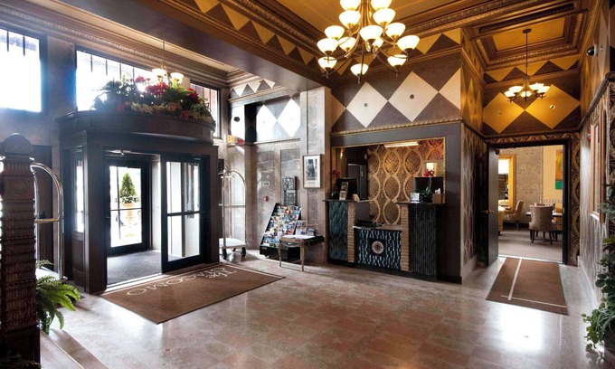 Downtown Niagara Falls Hotel | The Giacomo, an Ascend Collection Hotel