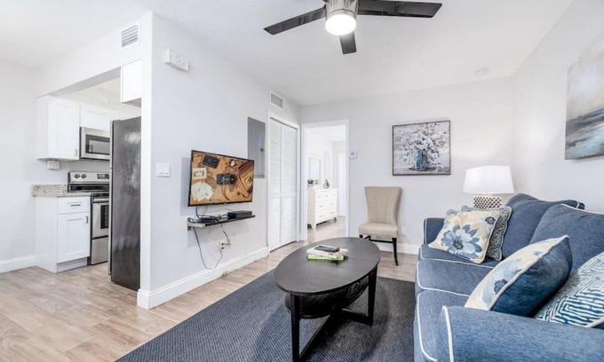 Wilton Manors Apartment | The Guesthouse 2 - Wilton Manors
