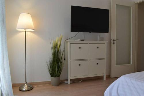 Neapoli Apartment | The Heart Of Athens - Perfect Retreat For 2 Guests
