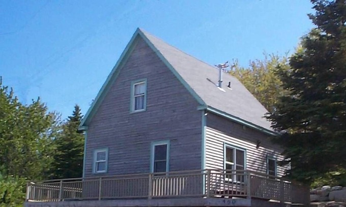 Mill Cove Cottage | The Ice House - Seaside Surrender