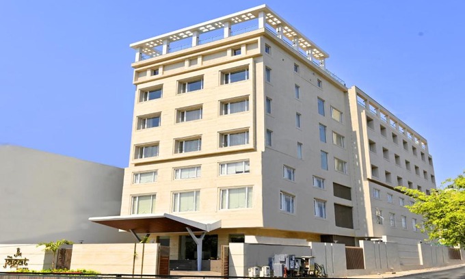 Udaipur Hotel | The Jagat Hotel and Spa Udaipur