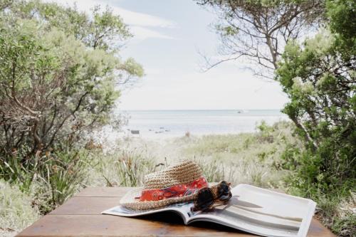 Capel Sound House | The Leaning Tree