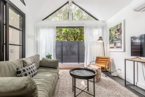 Prahran Apartment | The Little Sage - A Lodge-style Urban Retreat