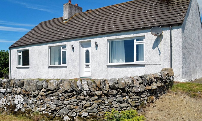 Newton Stewart Cottage | The location is just stunning with fabulous views to Auchenmalg Bay.