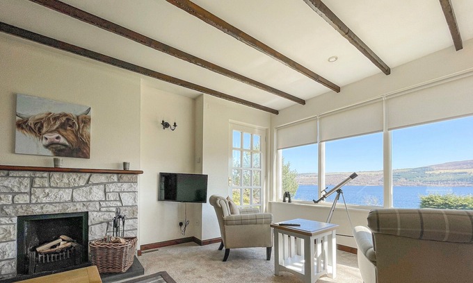 Lewiston Cottage | The location overlooking Loch Ness is truly outstanding.