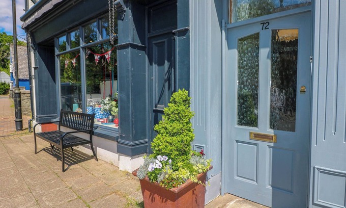 Ystradgynlais Cottage | THE LOFT, pet friendly in Ystradgynlais