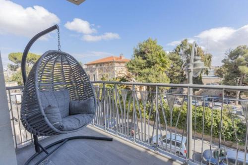 Mea She'arim Apartment | The Luxury Life Studio Apartment