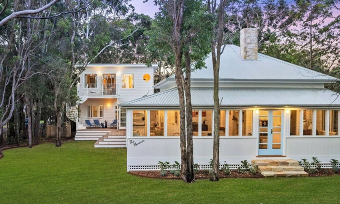 Callala Bay House | 'The Mariner' Jervis Bay Waterfront Beach House