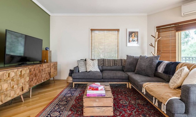 Kensington Apartment | The Mawbey An Urban Top floor Industrial Loft