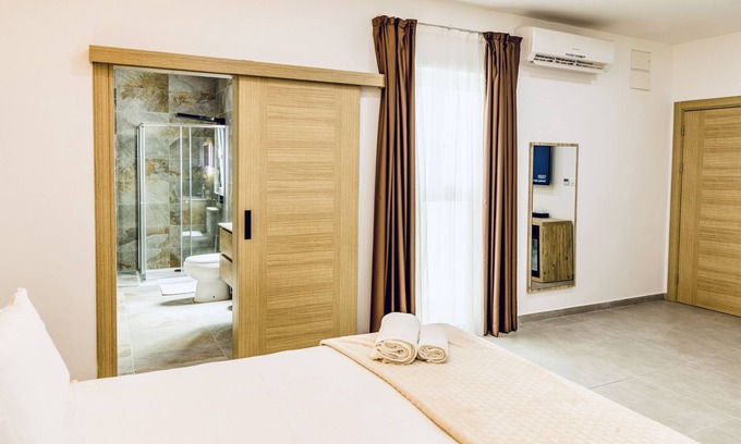 Cospicua House | The Mike Hotel