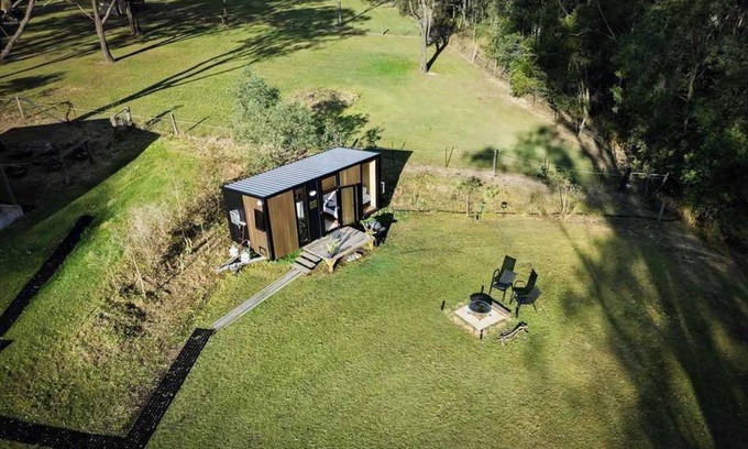 Mundoolun House | The Mini Chalet by Tiny Away