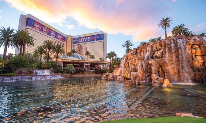 Las Vegas Strip Resort | The Mirage