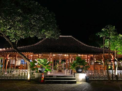 Borobudur Hotel | The Nalaya Hotel & Resto