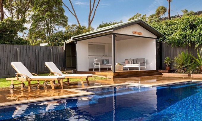 McCrae House | The Navigator with heated pool and spa
