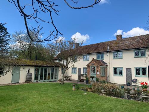Burrowbridge House | The Nest at Walnut Cottage