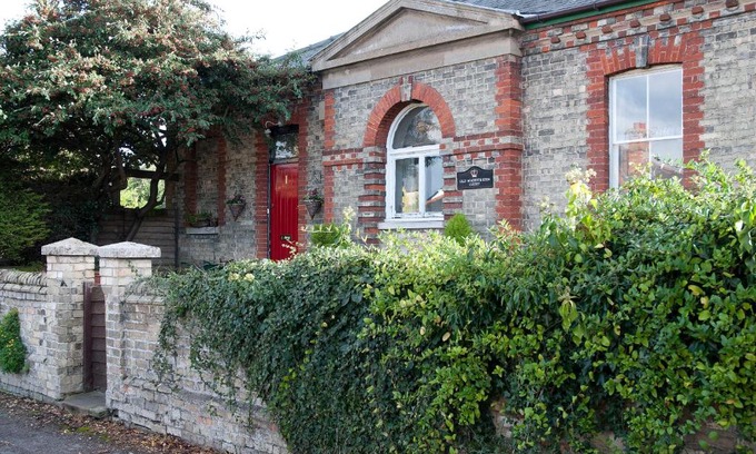 Melbourn Bed & Breakfast | The Old Magistrates Court