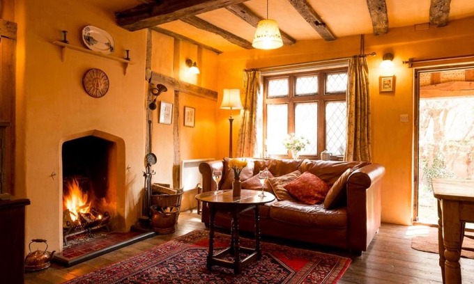 Hadleigh House | The Old Monkey, a quirky bolthole on the edge of a historic Market Town