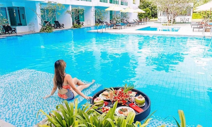 Karon Resort | The Old Phuket - Karon Beach Resort