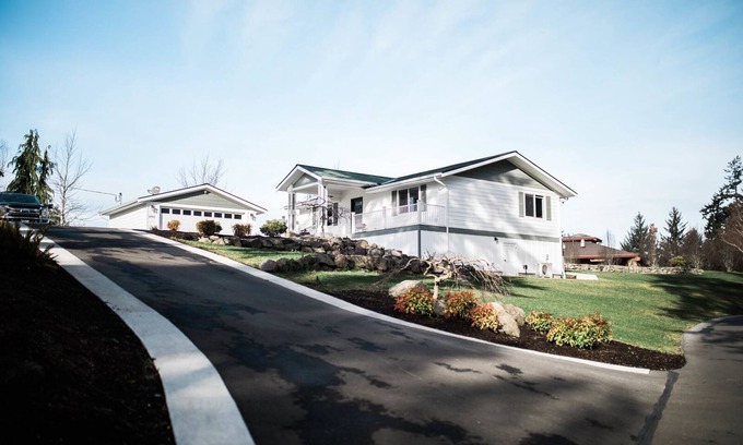 Sequim House | The Ole Crabby House