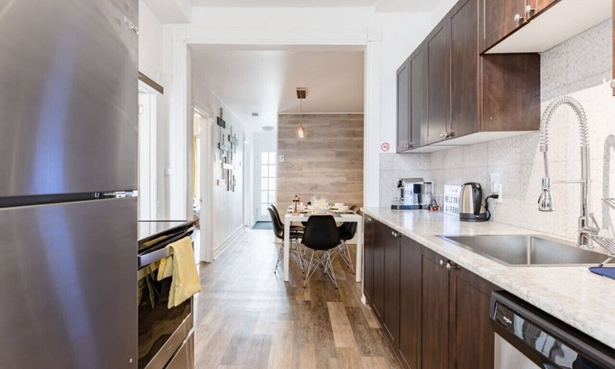Viauville Apartment | The Olympic : TWIN app. 4 bed heart of Montréal