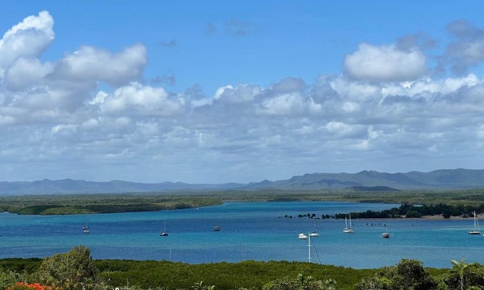 Cooktown Bed & Breakfast | The Orchid Suite - 2 Bed 1 Bath Apartment in Cooktown