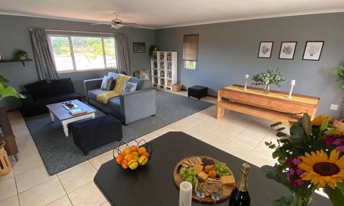 Durban North Apartment | The Palms 3 bedroom loft apartment in leafy suburb