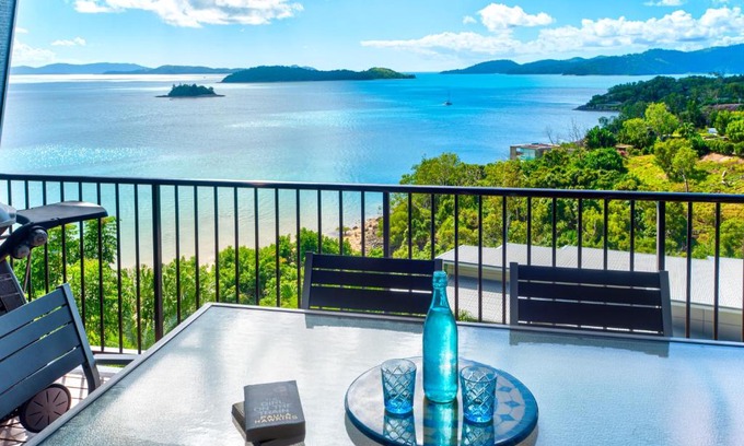 Hamilton Island Apartment | The Panorama 3, Hamilton Island 2 Bedroom 2 Bathroom Ocean View Modern Apartment