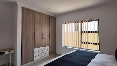 Mahikeng House | The Pebbles