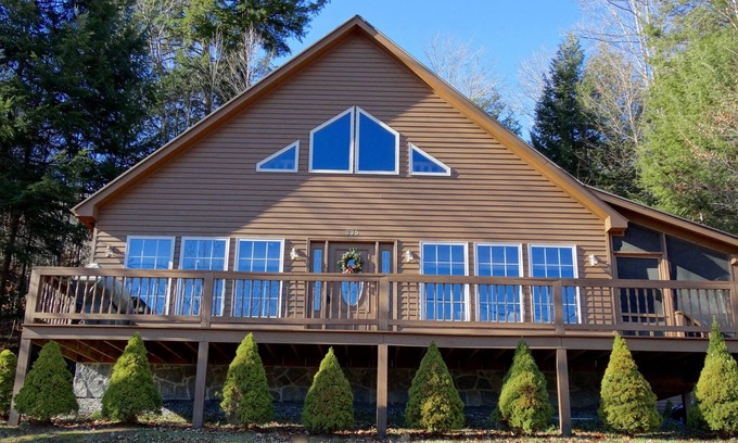 Northville House | The Perfect Adirondack Getaway Waterfront Cabin