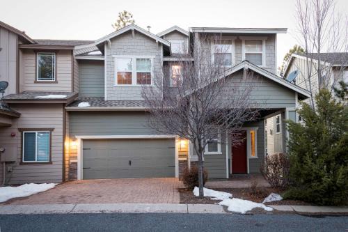 Flagstaff House | The Pines