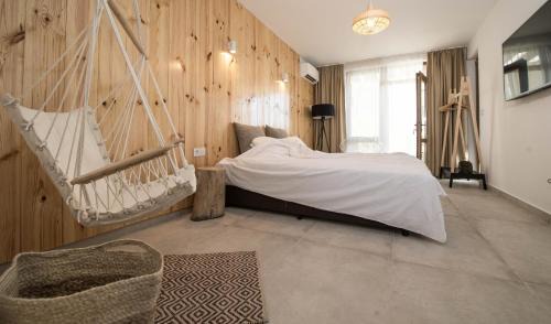 Sunny Beach Apartment | The Poolhouse