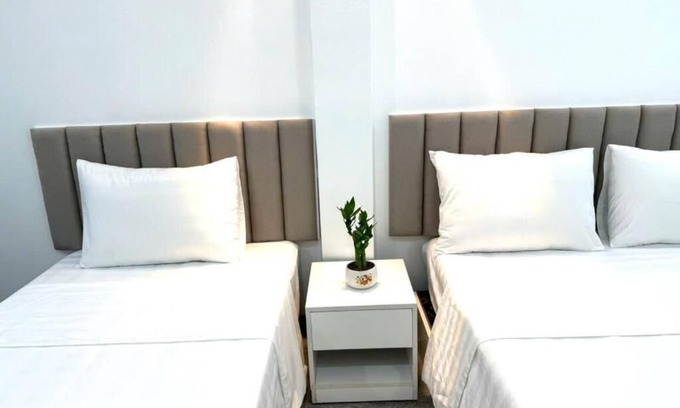 Hang Trong Hotel | The Queen Hotel & Spa 2