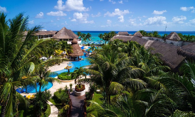 Luis Donaldo Colosio Resort | The Reef Coco Beach Resort & Spa- Optional All Inclusive