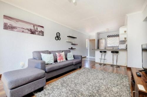 Greater Johannesburg Metropolitan Area Apartment | The Resting Nest