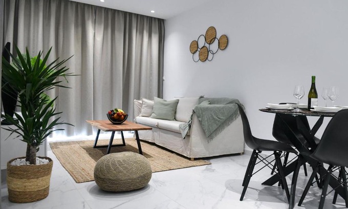 Paphos Apartment | The Room, Suite 14, Leda Gardens
