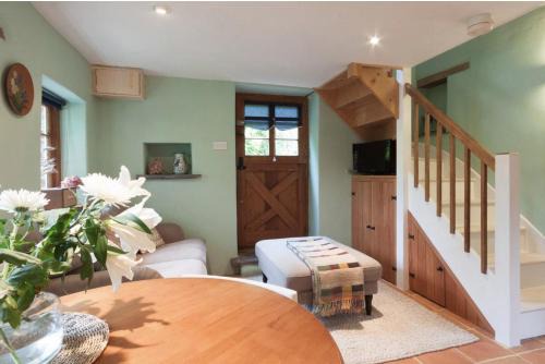 Tuckenhay House | The Saltings - A Tranquil Space