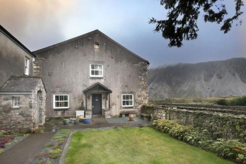 Nether Wasdale House | The Screes - Short stroll from Wastwater