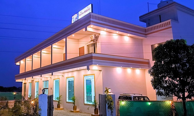 Ramnagar Hotel | The Secret Hideout