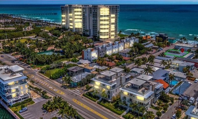 North Beach Apartment | The Shell on Walnut 1br/1bath Hollywood Beach Free Parking