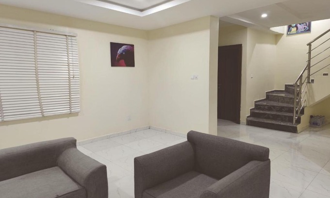 Orozo Apartment | The Shelter 3.0