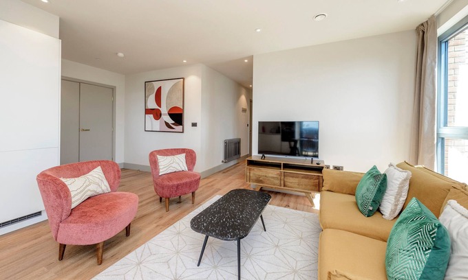 Tottenham Hale Apartment | The Stylish Nest in London