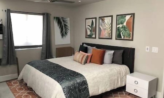 Palm Springs House | The Suite Spot - A Hotel Style Bungalow