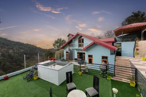Dharampur Hotel | The Summer House Kasauli I Serviced Villa I 4 Bedroom Villa l Party & Music I Sky Bonfire I Kasauli By Exotic Stays