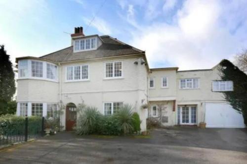 Kidderminster House | The Summit